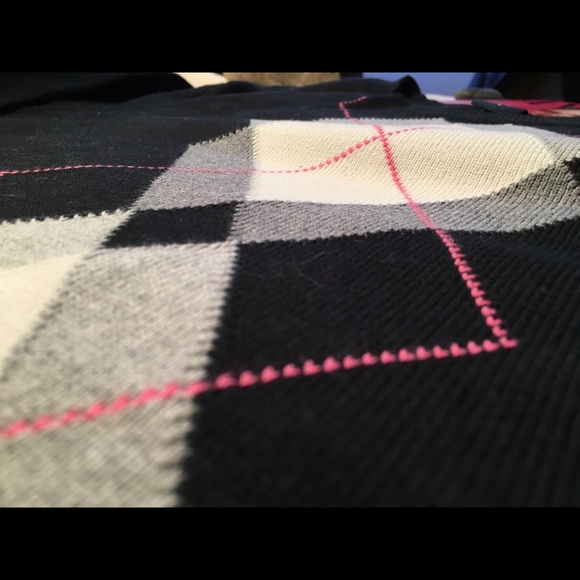 💍 Izod Argyle Sweater Black ~Hot Pink~Grey ~White - Picture 5 of 8